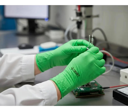 Guante Nitrilo Verde Flúor 8 Gr TopSafe | Texturizado, Extra Resistente y Sin Látex